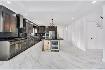 11 Goshen Street, Elmont, NY 11003 - Photo 4