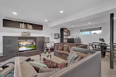 2988 Bond Drive, Merrick, NY 11566 - Photo 16