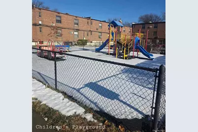 70-79 Park Drive E #B, Flushing, NY 11367 - Photo 18
