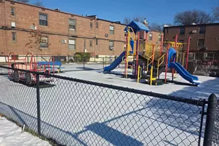 70-79 Park Dr E, Flushing, NY 11367 - Photo 18