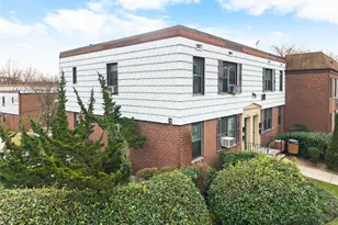 70-79 Park Dr E, Flushing, NY 11367 - Photo 2