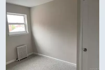 260-18 75th Avenue #1st fl, Glen Oaks, NY 11004 - Photo 8