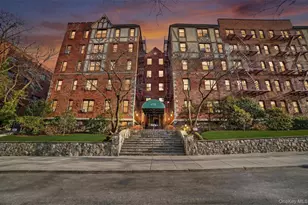 673 Locust St, Mount Vernon, NY 10552 - Photo 1