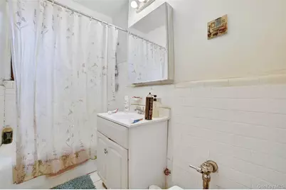 673 Locust Street #1F, Mount Vernon, NY 10552 - Photo 10