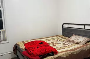 116-13 95th Ave, Richmond Hill, NY 11419 - Photo 2