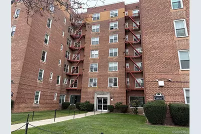 30-11 Parsons Boulevard #2T, Flushing, NY 11354 - Photo 1