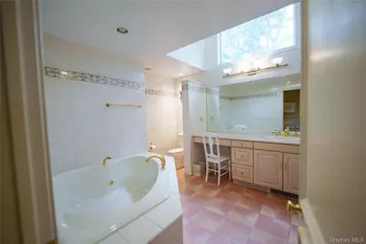 54 Farmington Lane, Melville, NY 11747 - Photo 18