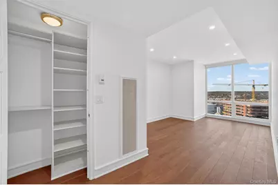 1 Renaissance Square #26F, White Plains, NY 10601 - Photo 32