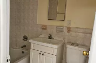 117-10 Jamaica Ave, Richmond Hill, NY 11418 - Photo 4