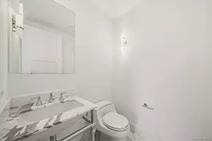 5 Renaissance, White Plains, NY 10601 - Photo 18