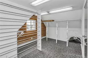 639 N Chicot Ave, West Islip, NY 11795 - Photo 20