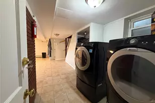 1271 Hobart Ave, Bronx, NY 10461 - Photo 16