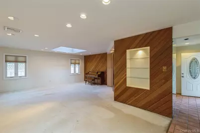 22 Ballad Lane, Stony Brook, NY 11790 - Photo 8