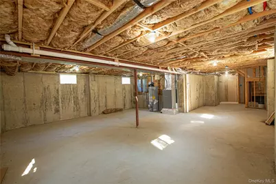 179 Hillsboro Avenue, Elmont, NY 11003 - Photo 18