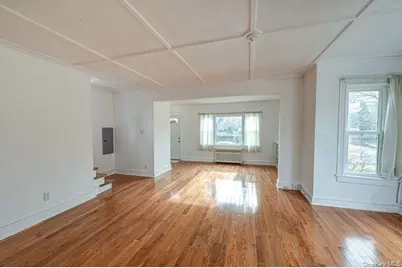 243 Locust Avenue, Babylon, NY 11702 - Photo 4