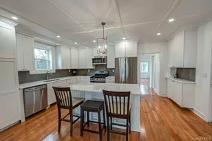 243 Locust Ave, Babylon, NY 11702 - Photo 10