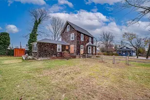 243 Locust Ave, Babylon, NY 11702 - Photo 24