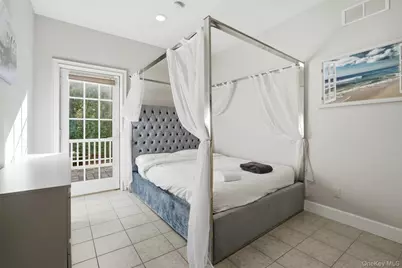 33A Newtown Road, Hampton Bays, NY 11946 - Photo 38