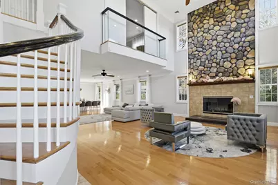 33A Newtown Road, Hampton Bays, NY 11946 - Photo 18