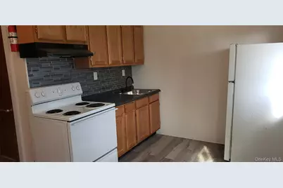 42 Hillside Avenue, Monticello, NY 12701 - Photo 2