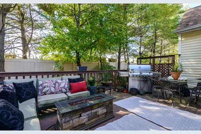 130 Cinnamon Court, Melville, NY 11747 - Photo 14