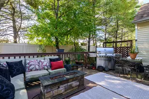 130 Cinnamon Ct, Melville, NY 11747 - Photo 14