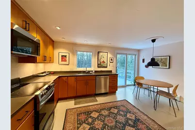 5 Vanessa Lane, Staatsburg, NY 12580 - Photo 2