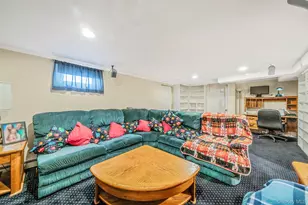 171 N Oak St, Massapequa, NY 11758 - Photo 30