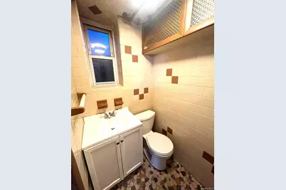 1945 Paulding Avenue, Bronx, NY 10462 - Photo 8