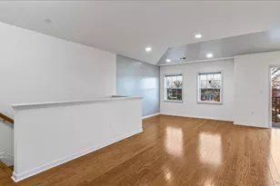 122-04 Powell Cove Blvd, College Point, NY 11356 - Photo 2