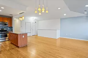 122-04 Powell Cove Blvd, College Point, NY 11356 - Photo 10