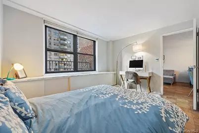 305 East 40th Street #14O E 40th Street, New York, NY 10016 - Photo 6