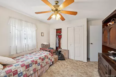 182 Evergreen Avenue, Brentwood, NY 11717 - Photo 22