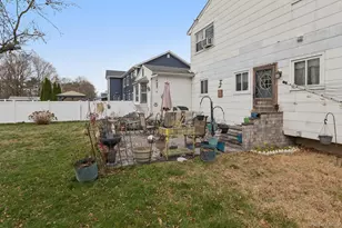 182 Evergreen Ave, Brentwood, NY 11717 - Photo 46