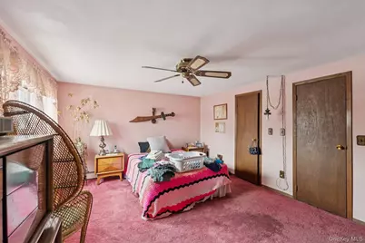 182 Evergreen Avenue, Brentwood, NY 11717 - Photo 34