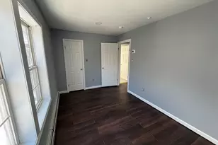 17 Orchard Pl, Poughkeepsie, NY 12601 - Photo 12