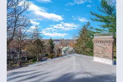 29 Center Drive, Douglaston, NY 11363 - Photo 28