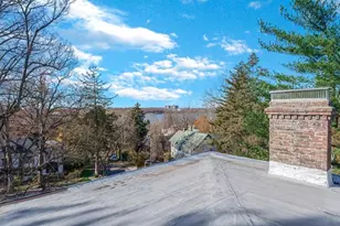 29 Center Dr, Douglaston, NY 11363 - Photo 28