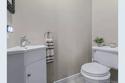 29 Center Drive, Douglaston, NY 11363 - Photo 20