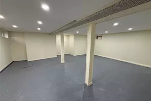 166-04 67th Ave, Fresh Meadows, NY 11365 - Photo 10