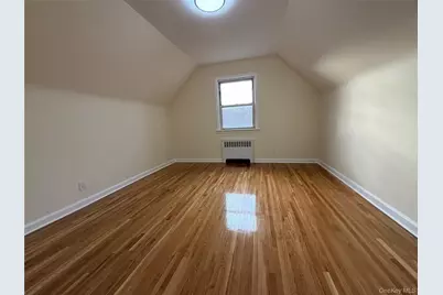 16604 67th Avenue, Fresh Meadows, NY 11365 - Photo 18