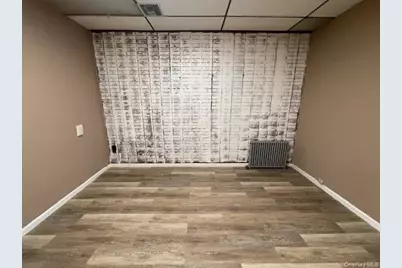 56-19 Metropolitan Avenue, Ridgewood, NY 11385 - Photo 4