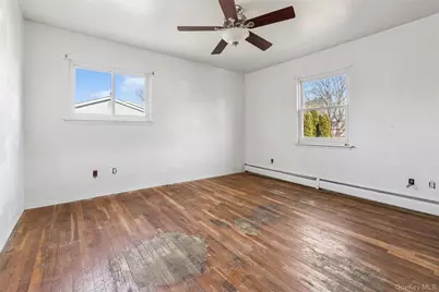 105 Loop Drive, Sayville, NY 11782 - Photo 24