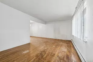 105 Loop Dr, Sayville, NY 11782 - Photo 4