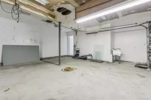 105 Loop Dr, Sayville, NY 11782 - Photo 40