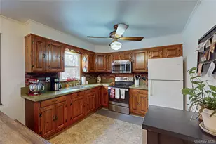 3 Easy St, Hopewell Junction, NY 12533 - Photo 12