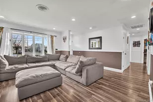 78 Redwood Ln, Massapequa Park, NY 11762 - Photo 4