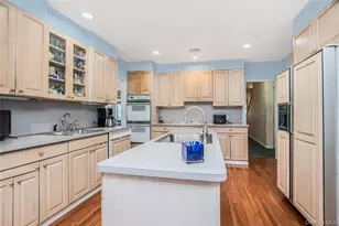 617 W 227th St, Bronx, NY 10463 - Photo 6