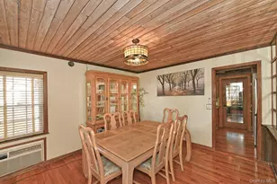 60 Connecticut Ave, Freeport, NY 11520 - Photo 12