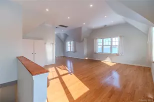 168-23 Powells Cove Blvd, Whitestone, NY 11357 - Photo 10